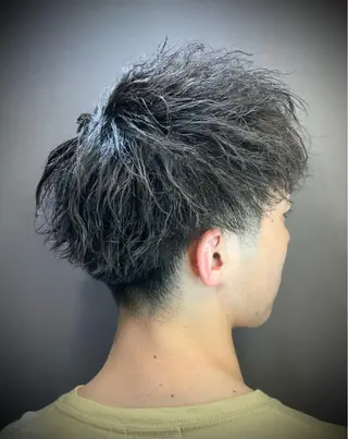 ショート パーマ メンズ プレミアムバーバー新宿店所属・⚡️メンズ特化⚡️ 倉林 隼大のヘアスタイル