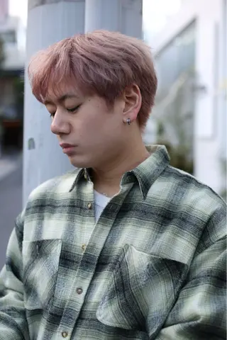 ミディアム 成島 晴喜のヘアスタイル