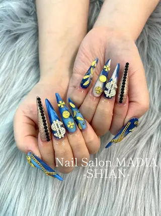 ネイル MADIA所属・MADIA SHIANのネイルデザイン