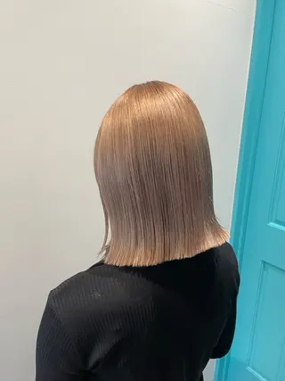 ミディアム 透明感カラー×ヘア アレンジ🪽しおりのヘアスタイル