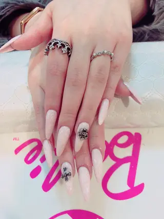 ネイル salon de Tiaraのネイルデザイン
