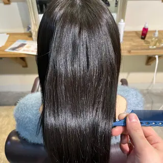 セミロング カラー フェザーパーマ🌙 毛流れ yuzukiのヘアスタイル