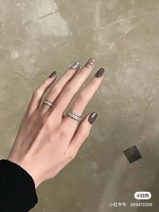 ネイル モナ& ミユのネイルデザイン