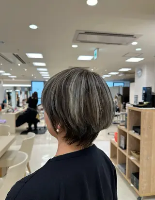 ショート カラー お悩み改善 黄金比みくのヘアスタイル