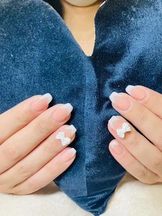 ネイル ECLAT エクラ所属・寺山 千鶴のネイルデザイン