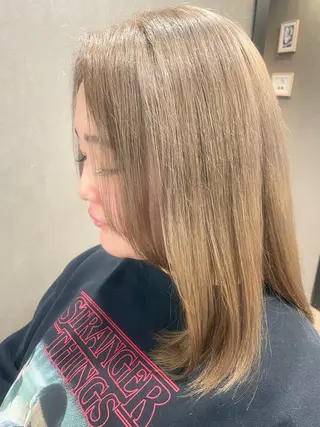 カラー Li'a【リア】 ANNAのヘアスタイル