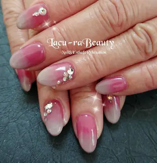 ネイル 小顔と腸の専門店 ラクーラビューティのエステ・リラクイメージ