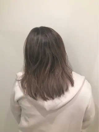 ミディアム カラー ニュアンスカラー🫧 加納のヘアスタイル