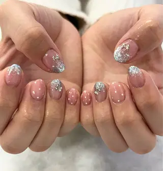 ネイル Bianca関内 USUI🐢のネイルデザイン