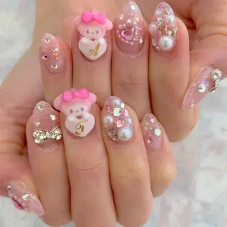 ネイル 五十嵐 美智のネイルデザイン