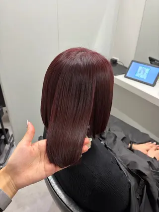 ショート カラー tokute よしかわなお🍒のヘアスタイル