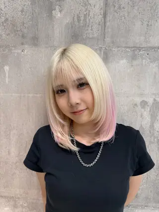 セミロング カラー ヘアアレンジ 複雑履歴修正/ ハイトーン職人/拓真のヘアスタイル