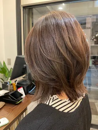 ミディアム 堀田 結香のヘアスタイル