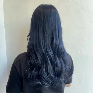ロング 岡本 彩香のヘアスタイル