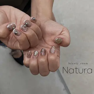 ネイル マツエク・マツパ アイブロウ beautyroom Naturaのネイルデザイン