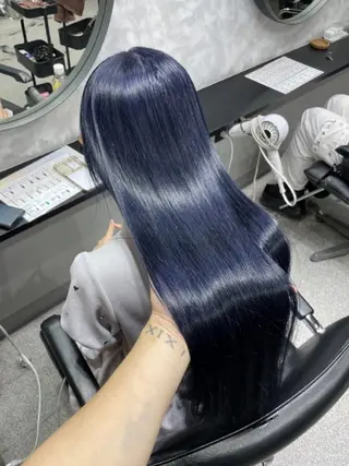 ロング キリカ新宿所属・ブリーチ/ エクステ/レイヤーのヘアスタイル