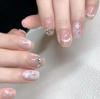 ネイル Queens みなみのネイルデザイン