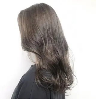 ロング カラー パーマ メンズ キッズ ネイル マツエク・マツパ 女性専用サロン梅田 髪質改善カラーakiのヘアスタイル