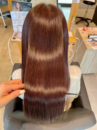 ロング カラー 小森 樹奈のヘアスタイル