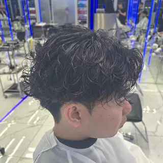 ミディアム パーマ メンズ MEN'S HAIR SENSE 神南 【メンズヘア センス 】所属・♥️モテ髪美容師♠️ REIのヘアスタイル