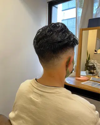 ショート パーマ メンズ silo中野所属・あくつ べんのヘアスタイル