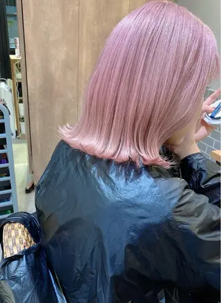 ミディアム 森本 笑のヘアスタイル