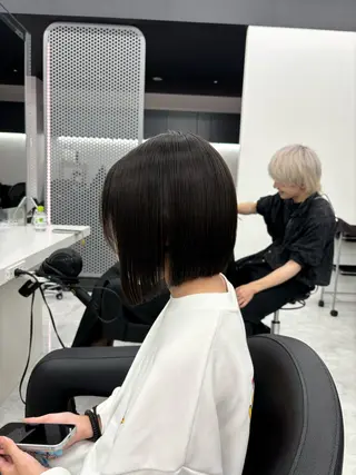ショート カラー 表参道ハッシュカット レイヤー/リノンのヘアスタイル
