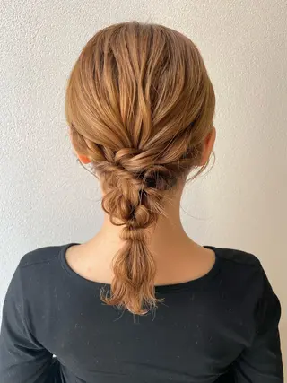 ミディアム ヘアアレンジ 沢田 瞳のヘアスタイル
