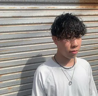 ミディアム パーマ メンズ メンズ特化／韓国風 /江戸谷大晴のヘアスタイル