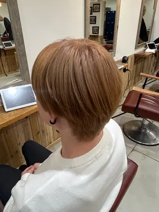 ショート 🌈ダブルカラー🌈 💚みやのしんじ💚のヘアスタイル