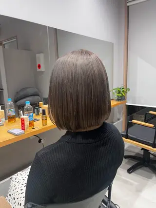 ショート カラー MINX The pass所属・透明感ケアカラー/ レイヤー/ryokaのヘアスタイル