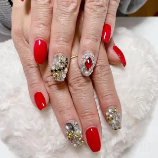 ネイル The Best Beauty受付担当のヘアスタイル