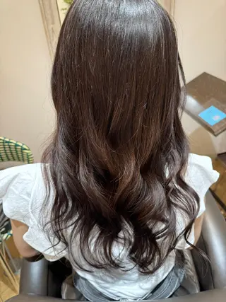 セミロング 髪質改善 スペシャリストのヘアスタイル