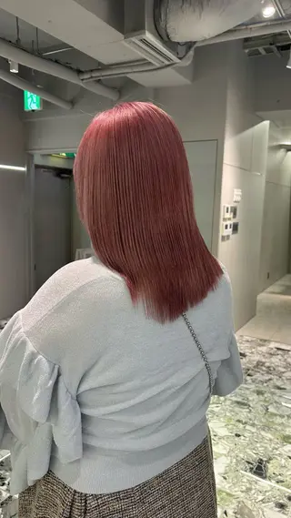 ミディアム カラー ヘアアレンジ 寺澤 花梨のヘアスタイル