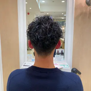 ショート パーマ メンズ メンズ特化型美容師 栗山勇人のヘアスタイル