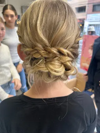 ヘアアレンジ 栗田 優月のヘアスタイル