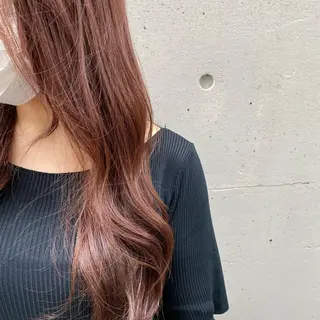 ロング putri店長 和田鈴采のヘアスタイル