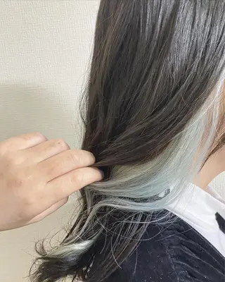 ロング カラー 長芝 遥香のヘアスタイル