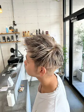 メンズ やりすぎないパーマ ニュアンスパーマのヘアスタイル