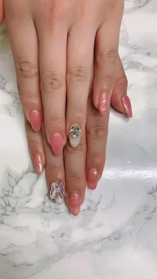 ネイル はな💎ネイル ワンホン、長さ出しのネイルデザイン