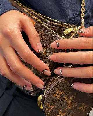 ネイル Nes.Nail所属・Miyagi Asamiのネイルデザイン