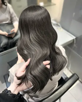 セミロング 韓国ヘア🇰🇷/ みう/미우 ☪︎のヘアスタイル