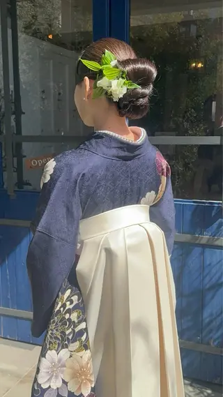 ロング ヘアアレンジ 山之内匠/艶カラー/ ハイトーン/ブリーチのヘアスタイル