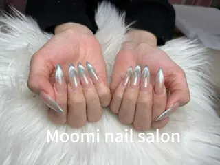 ミディアム Moomi nail salonのネイルデザイン
