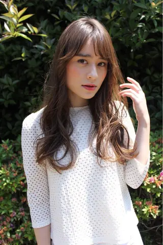 ロング カラー THE DAY所属・AKI HASHIMOTOのヘアスタイル