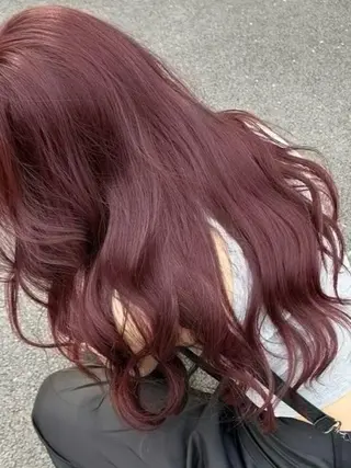 ロング カラー トレンド暖色ヘア🍒 miu🍒のヘアスタイル