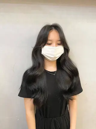 セミロング カラー SALOWIN 新宿三丁目EAST所属・韓国レイヤー🇰🇷 layercut✂️のヘアスタイル