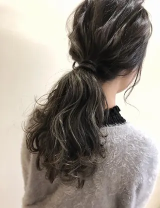 ロング カラー 服部 樹季のヘアスタイル