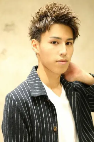 ショート カラー パーマ メンズ Soleria /ソレリア所属・Soleria 田中慎一のヘアスタイル