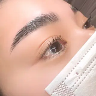 マツエク・マツパ Salon de Chérieの眉毛・アイブロウイメージ